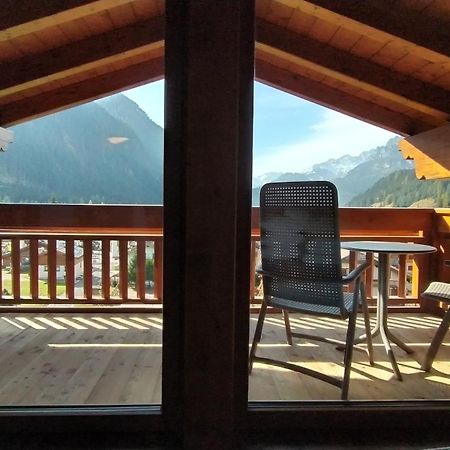 Hotel Flora Alpina Campitello di Fassa Dış mekan fotoğraf