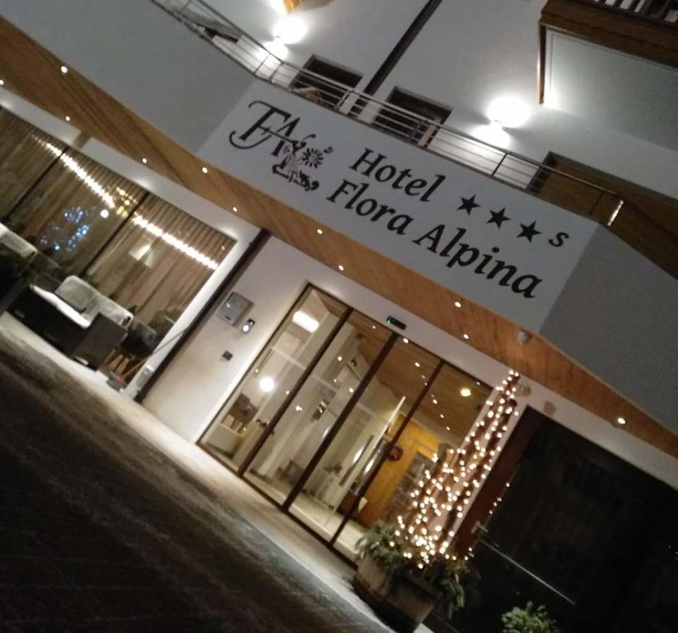 Hotel Flora Alpina Campitello di Fassa Dış mekan fotoğraf