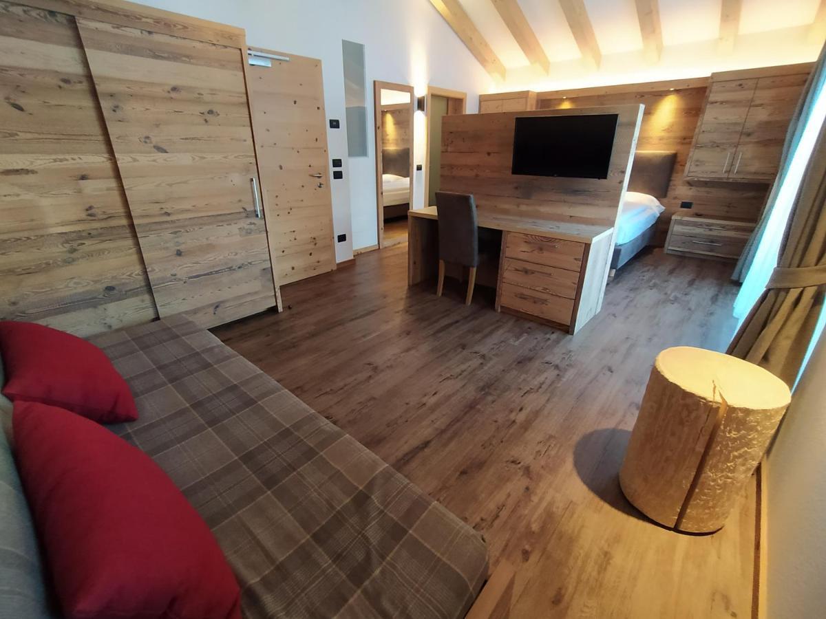 Hotel Flora Alpina Campitello di Fassa Dış mekan fotoğraf