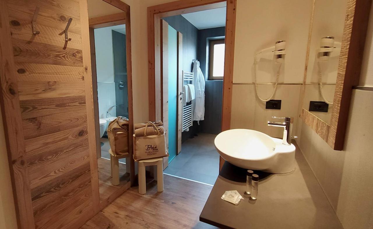 Hotel Flora Alpina Campitello di Fassa Dış mekan fotoğraf