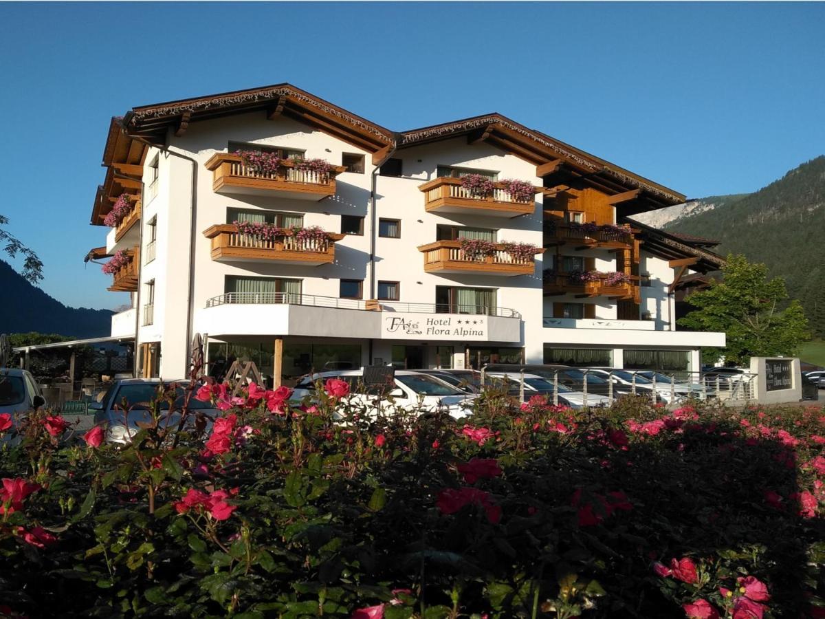 Hotel Flora Alpina Campitello di Fassa Dış mekan fotoğraf