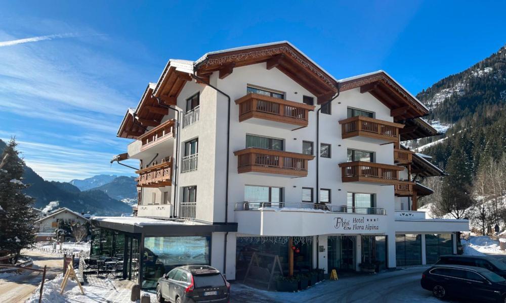 Hotel Flora Alpina Campitello di Fassa Dış mekan fotoğraf